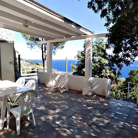 Macchia Mediterranea Villa *